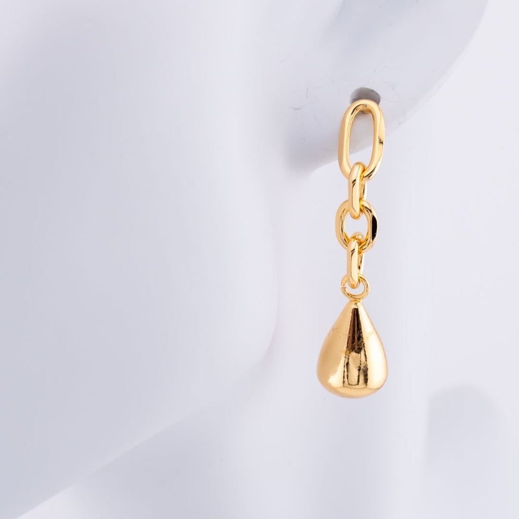 Aretes gota colgantes  baño 18k