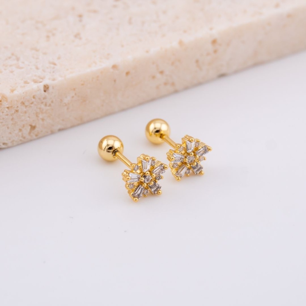 Aretes Piercing con bolita baño 18k