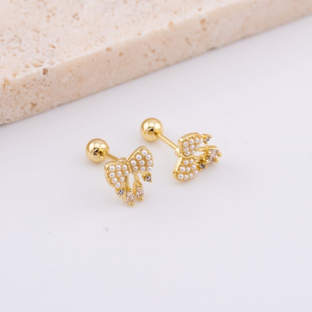 Aretes Piercing CHONGO CON PERLAS con bolita baño 18k