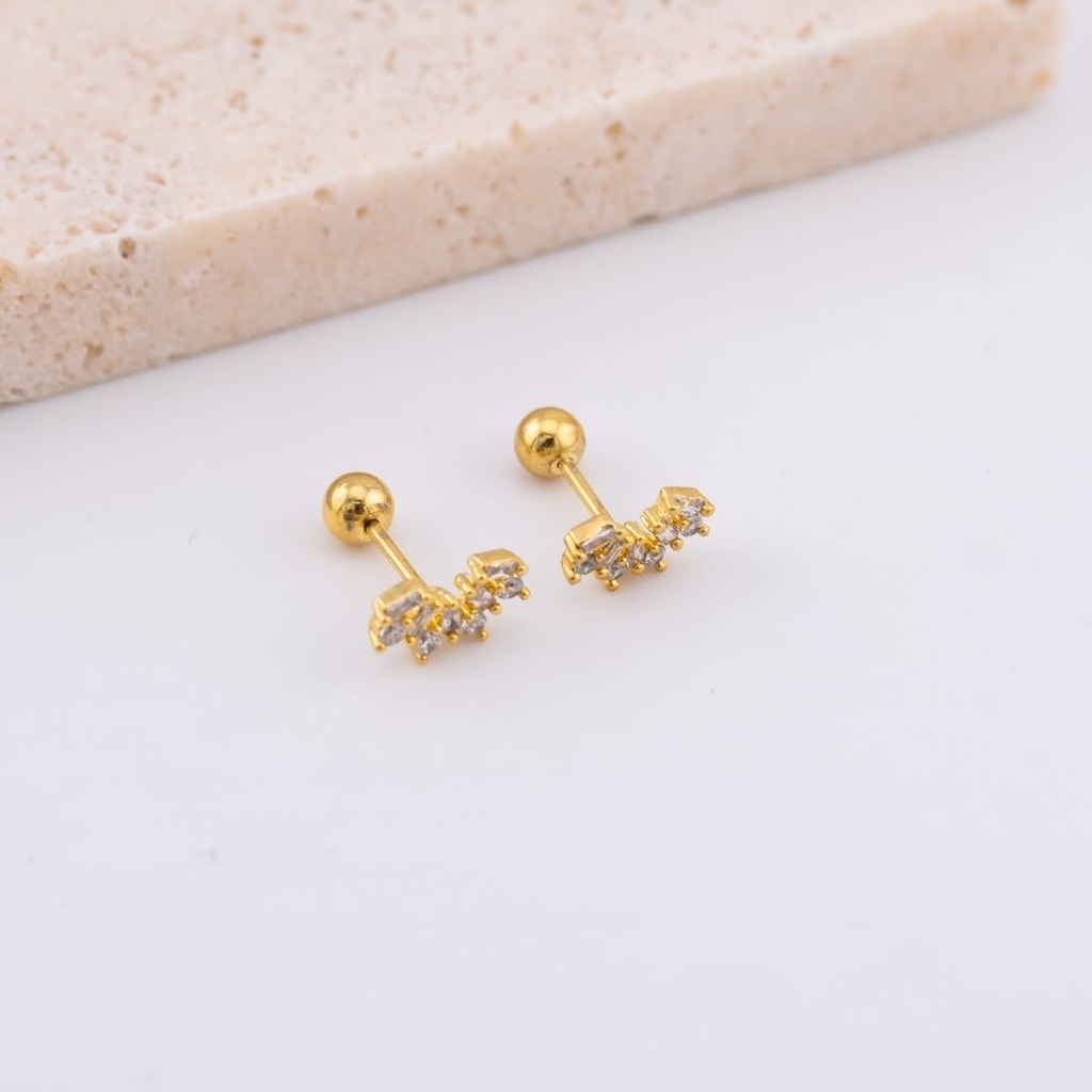 Aretes Piercing con bolita baño 18k