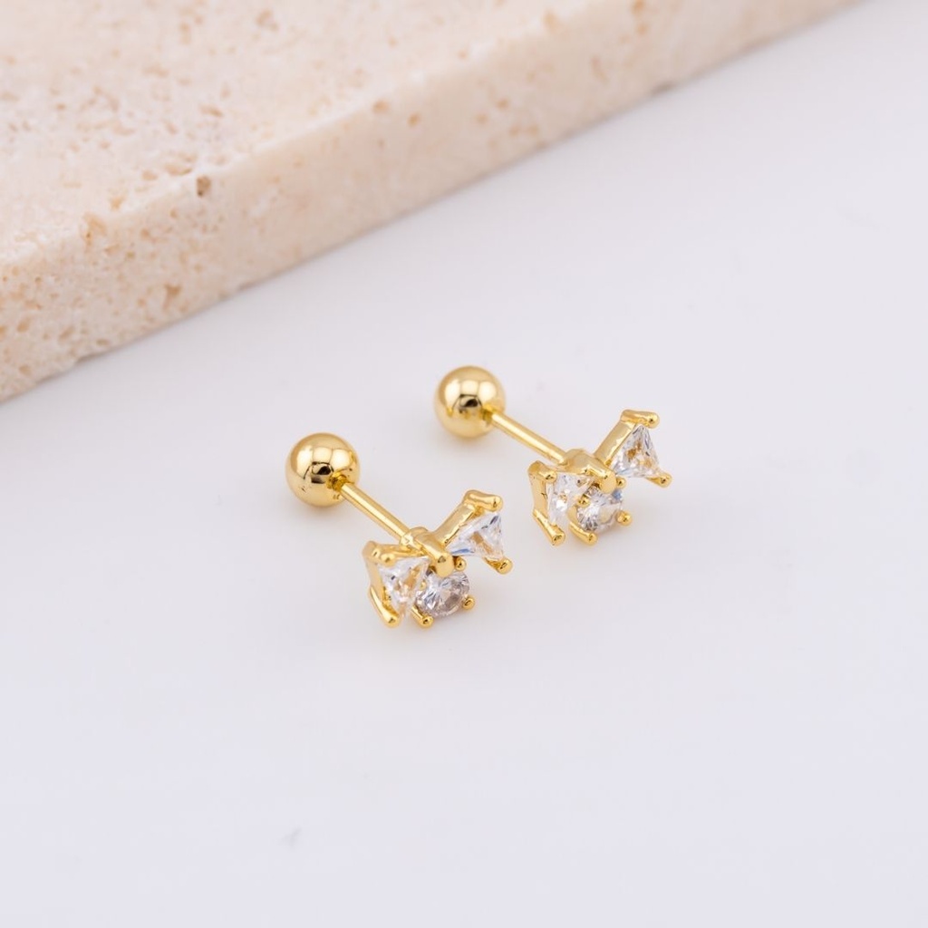 Aretes Piercing con bolita baño 18k