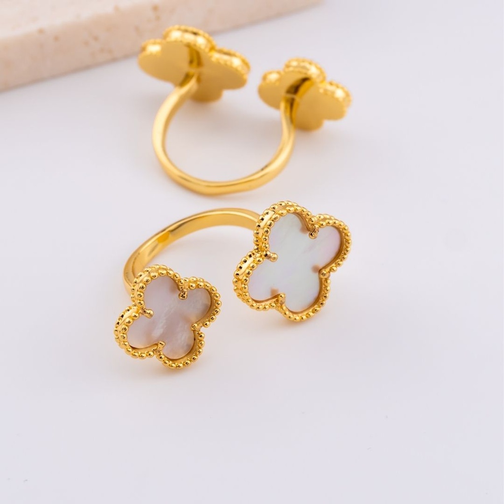 Anillo ajustable trebol madre perla baño 18k