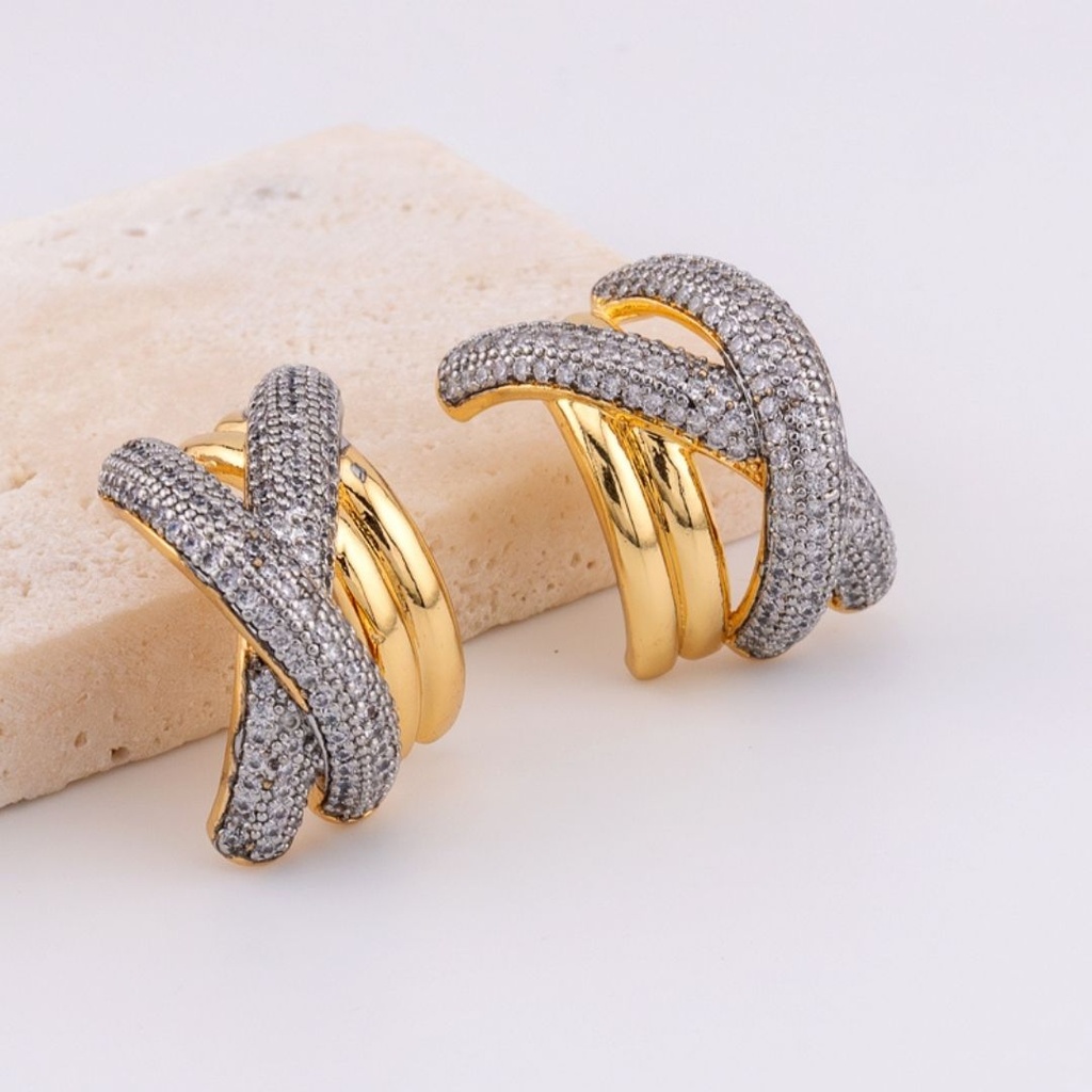 Aretes c hoops dos tonos zirconia baño 18k