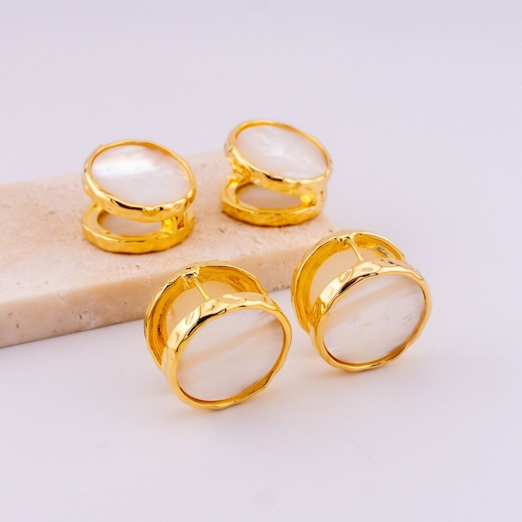 Aretes con madre perla baño 18k pin de plata