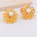 Aretes en forma de flor con perla baño 18k