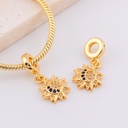 Dije charm micropave sol y luna baño 18k
