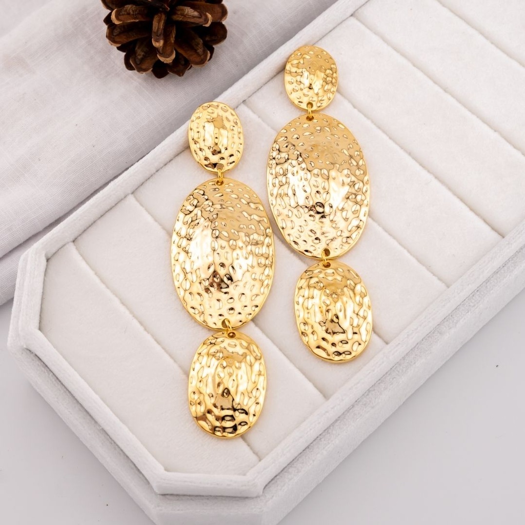 Aretes colgantes solidos baño 18k