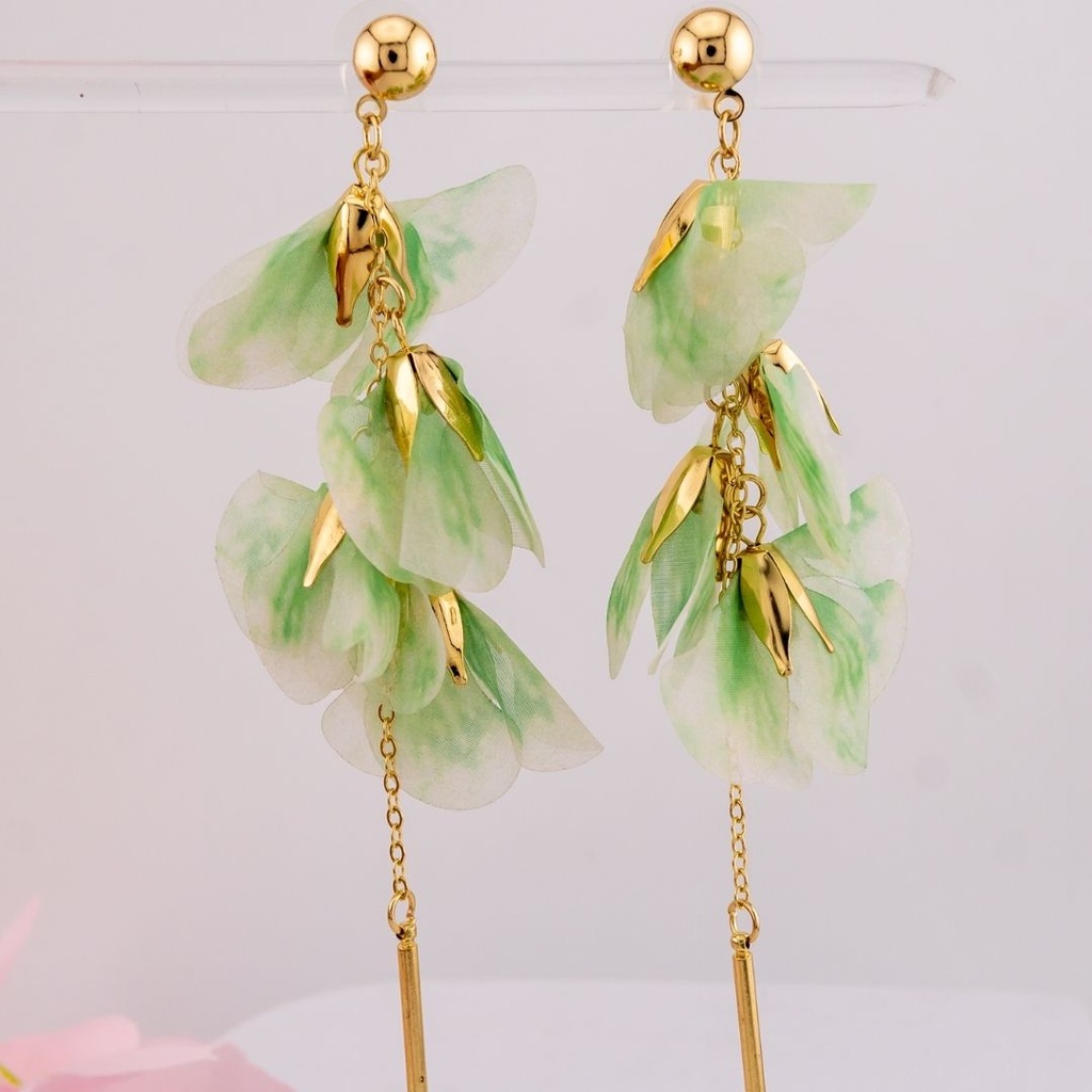 Aretes colgantes baño 18k verdes
