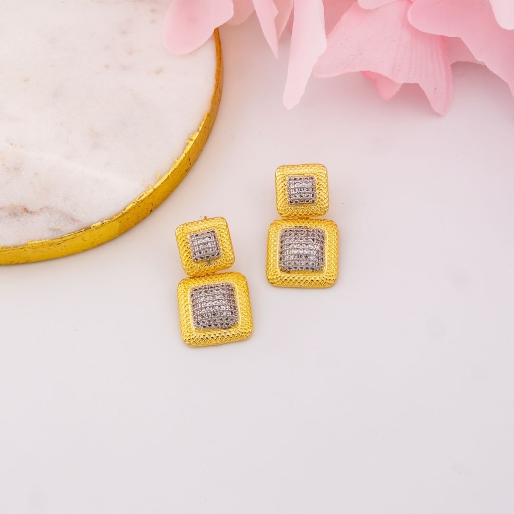 Aretes colgantes cuadrados doble tono con zirconia baño 18k