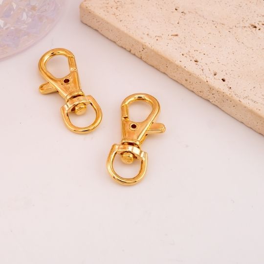 Broche para llavero baño 18k