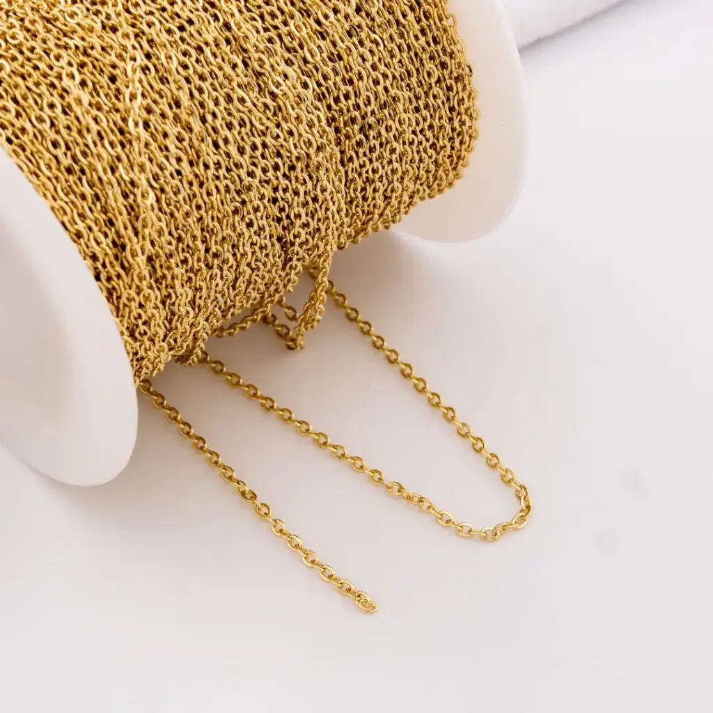 Cadena acero por yarda eslabones de 2 mm  y baño 18k