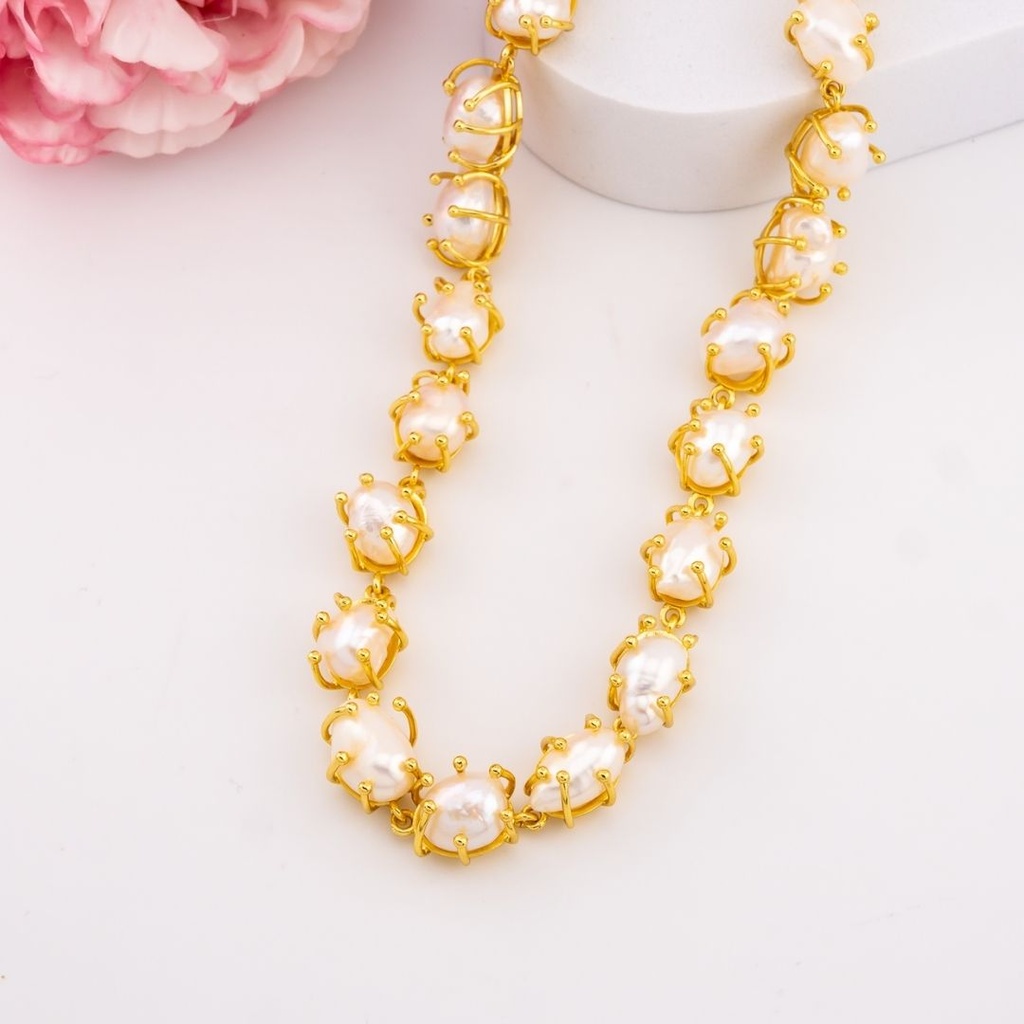 Collar de perlas barrocas baño 18k