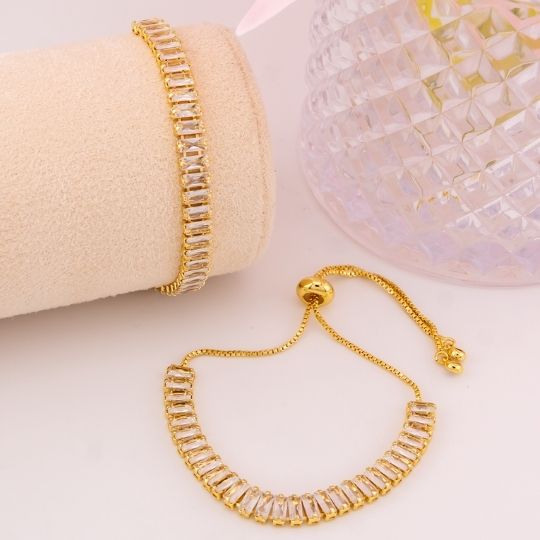 Pulsera ajustable con zirconias baño 18k