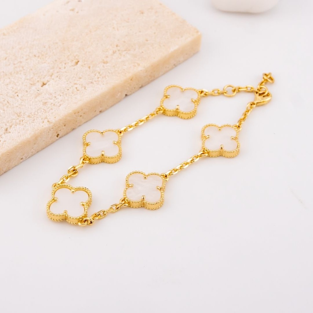 Pulsera ajustable en forma de trebol baño 18k