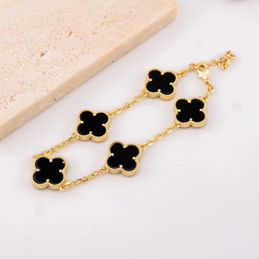 Pulsera ajustable en forma de trebol baño 18k