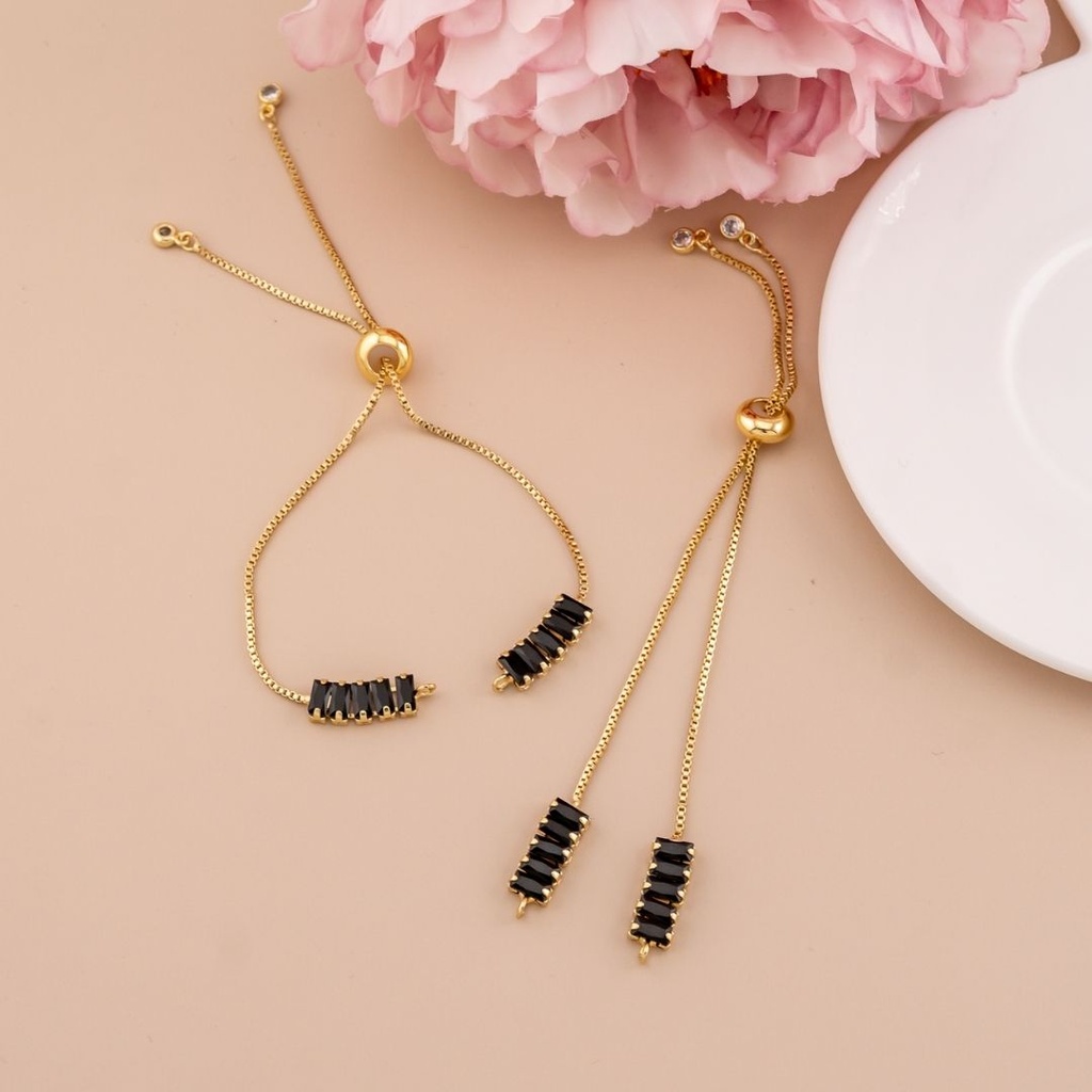 Pulsera ajustable micropave baño 18k negra