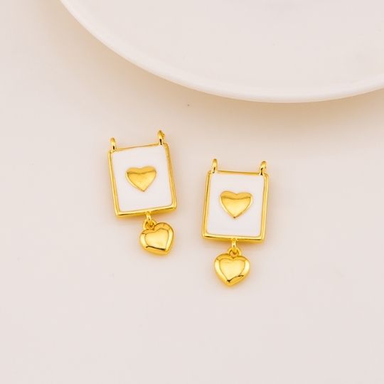Escapulario de corazon esmaltado con colgante baño 18k
