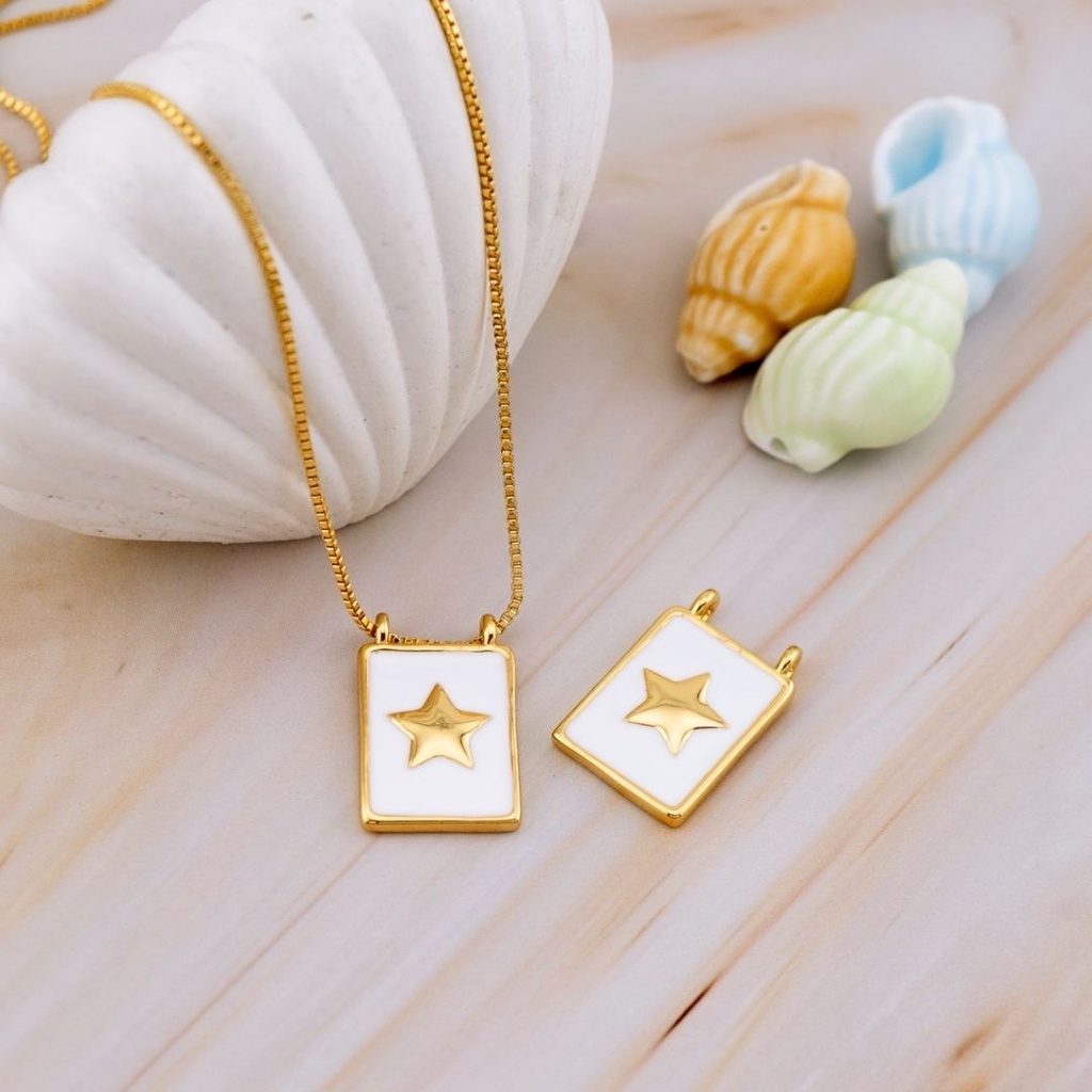 Dije escapulario estrella esmaltado baño 18k