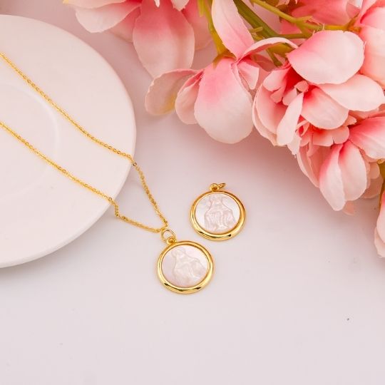 Dije medalla religiosa VIRGEN MILAGROSA baño 18k