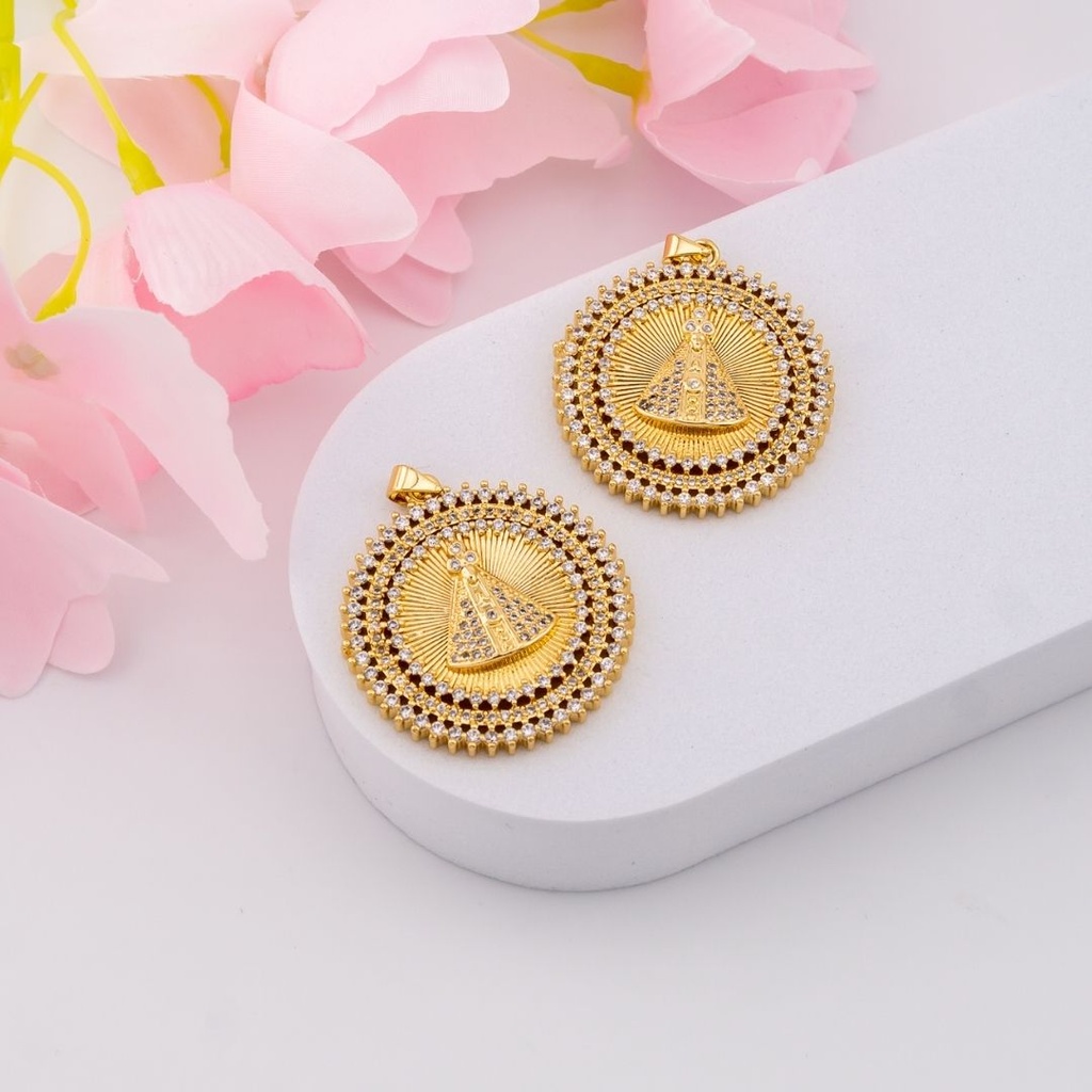 Dije VIRGEN SUYAPA con zirconias y baño 18k