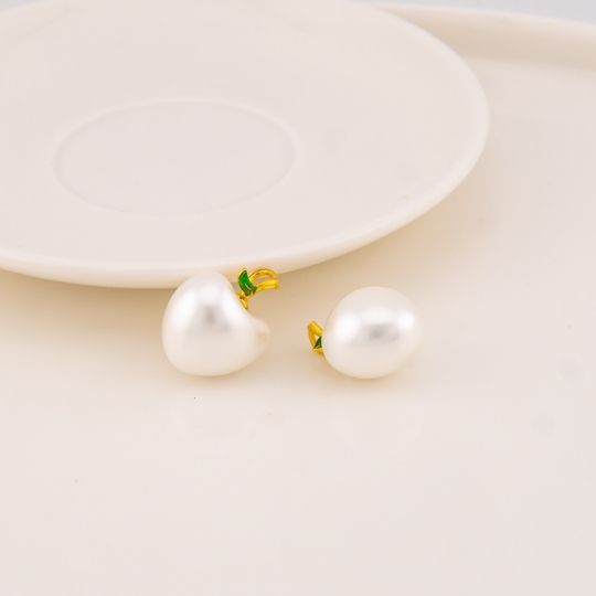 Dije de manzana 15mm baño 18k