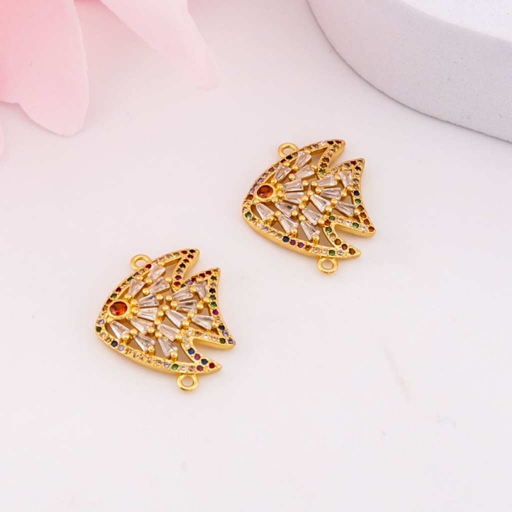 Enlace de pez con zirconias baño 18k