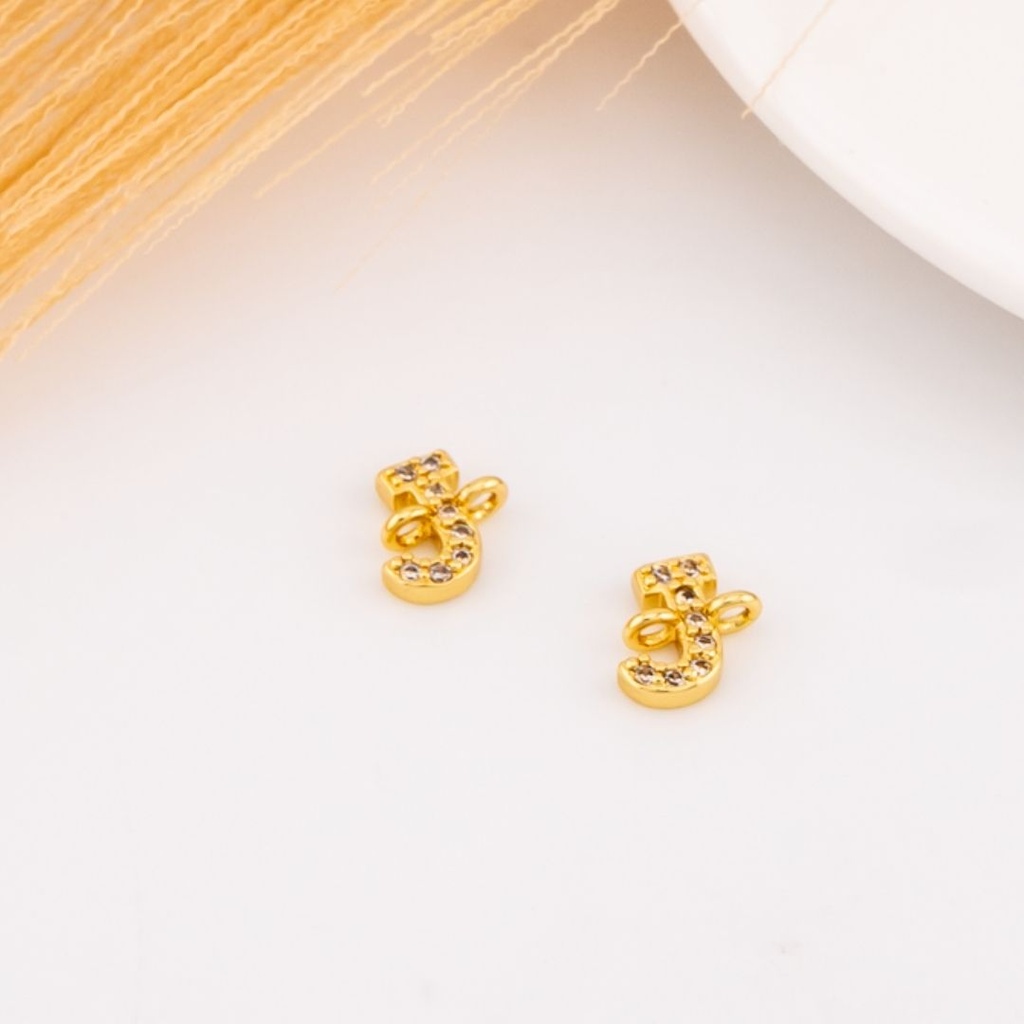 Enlace de inicial con zirconias baño 18k