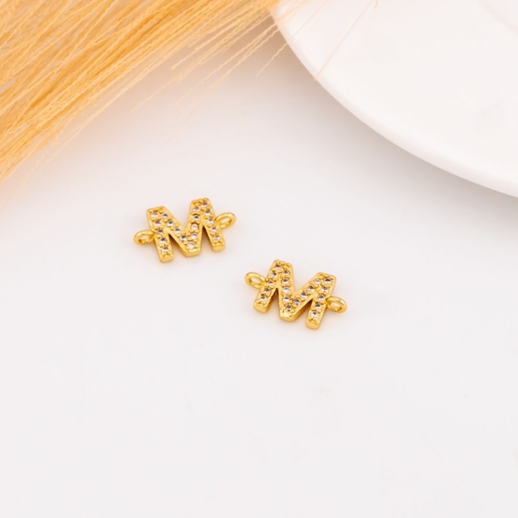 Enlace de inicial con zirconias baño 18k