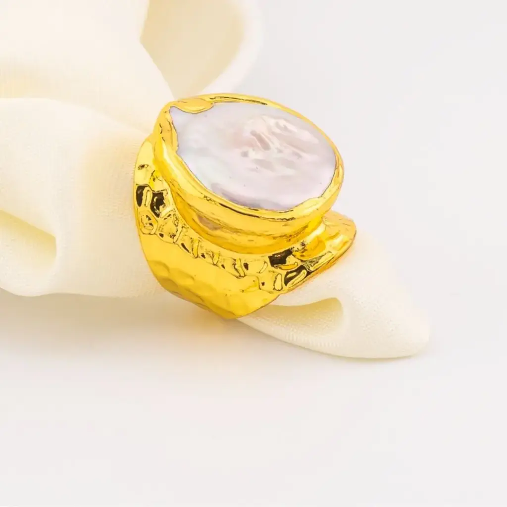 ANILLO PERLA BARROCA ENGASTADO