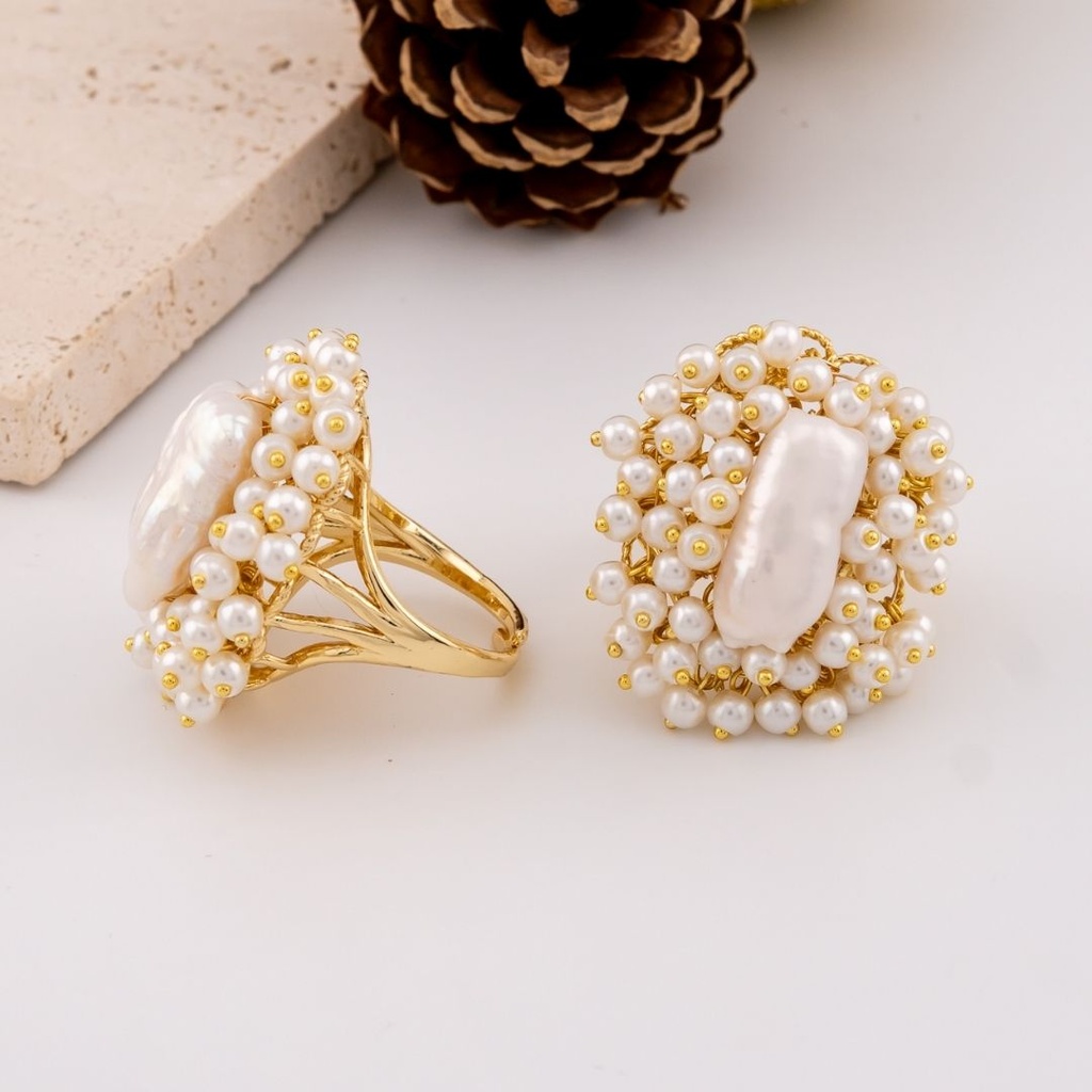 Anillo ajustable de perla barroca natural baño 18k