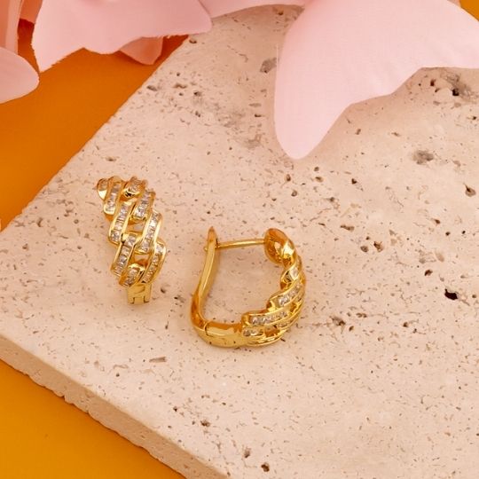 Argollas con zirconias baño 18k
