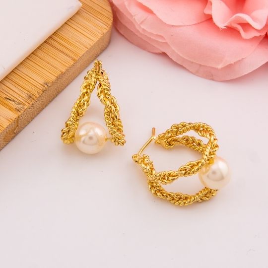 Argollas con perla baño 18k