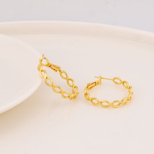 Argollas onduladas baño 18k