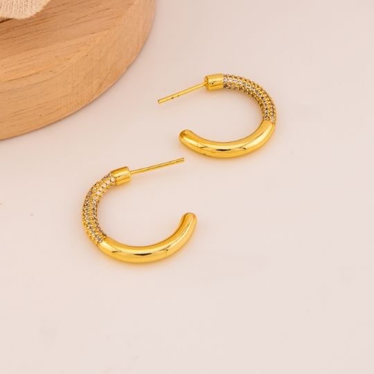 Argollas con zirconias baño 18k