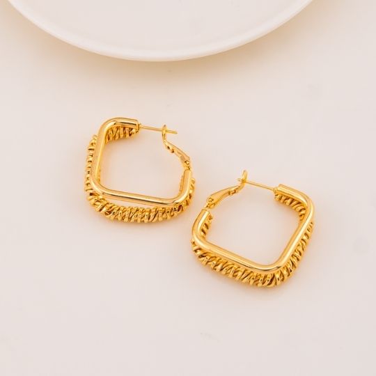 Argollas cuadradas baño 18k