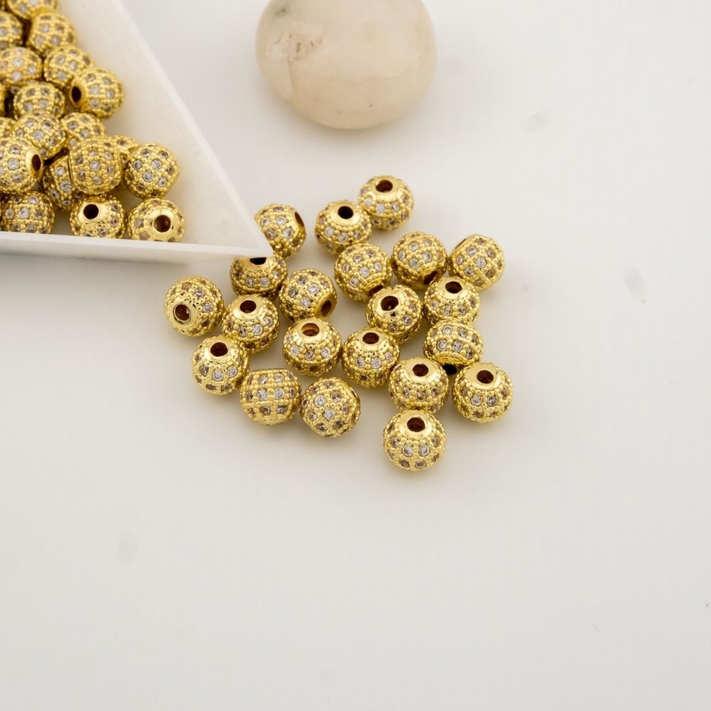 Dije separador bolita de 6 mm con micropave y  baño 18k