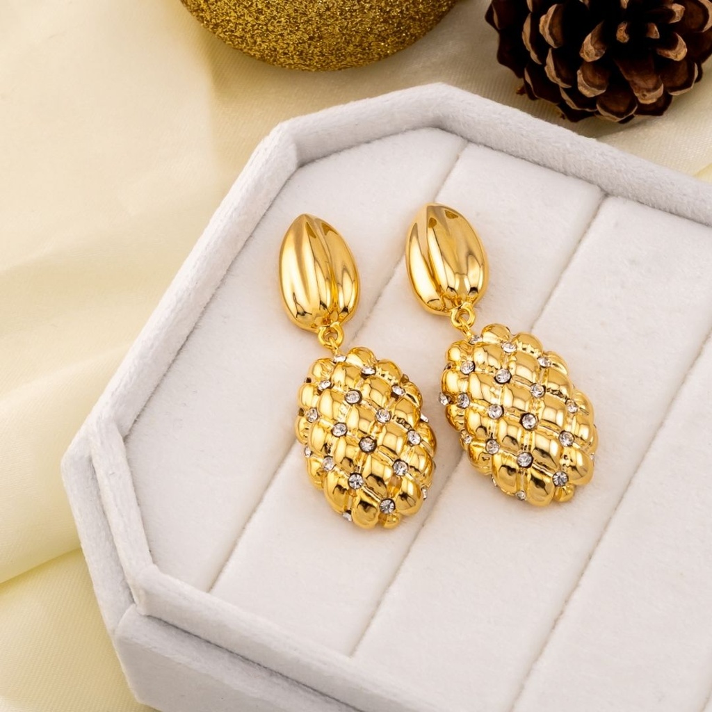 Aretes colgantes con zirconias baño 18k