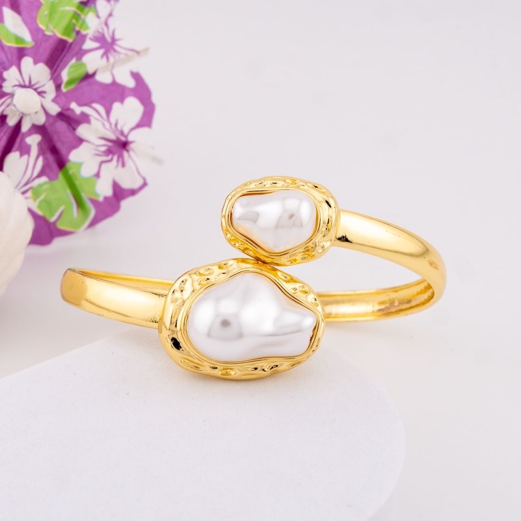 Brazalete con perlas baño 18k