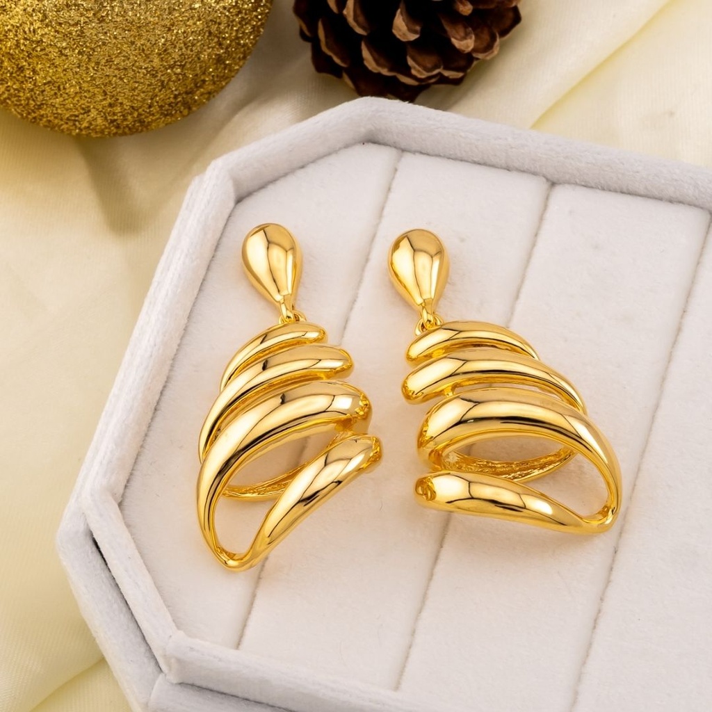 Aretes colgantes solidos baño 18k