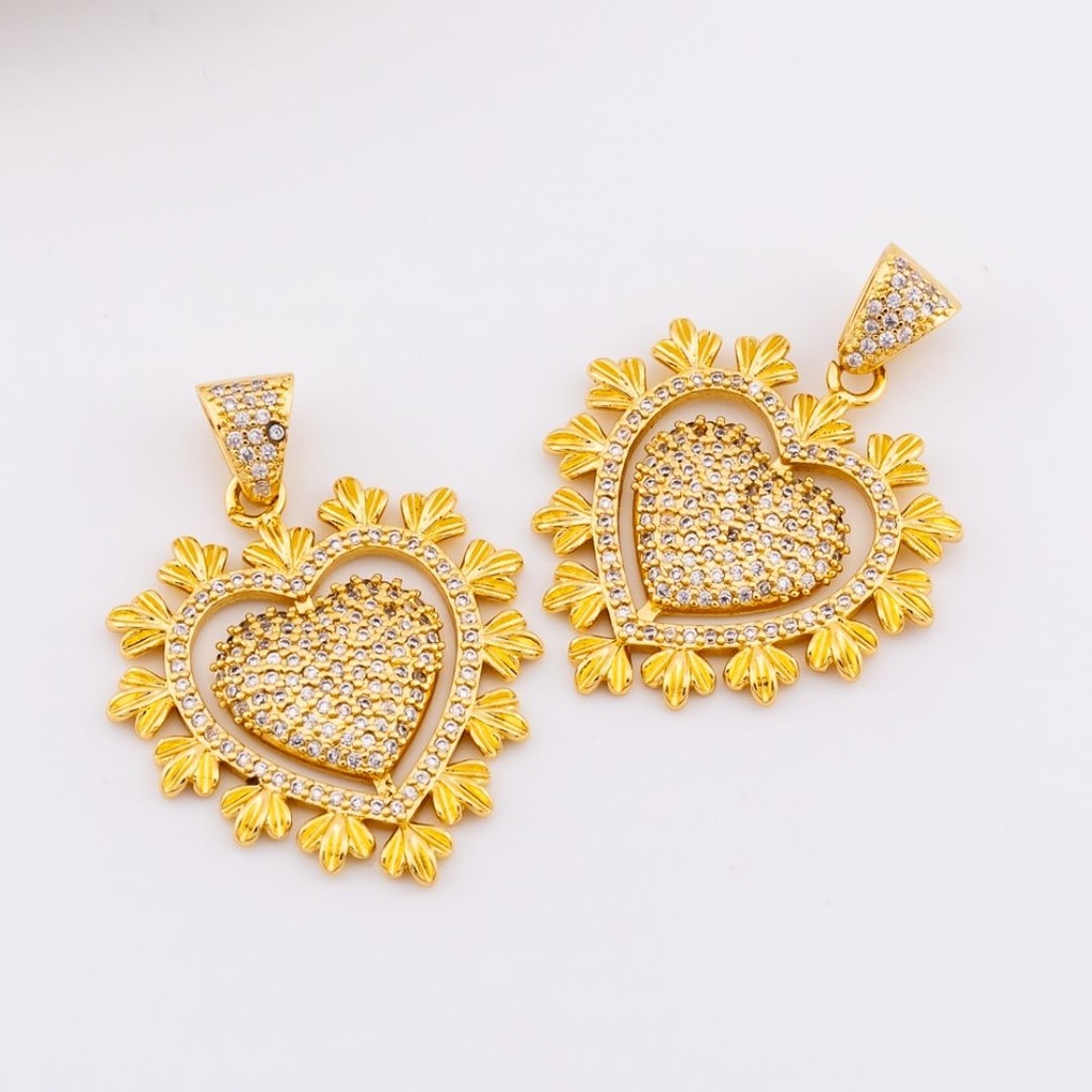 Dije corazon en micropave baño 18k