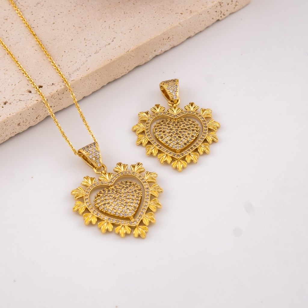 Dije de corazon micropave y baño 18k