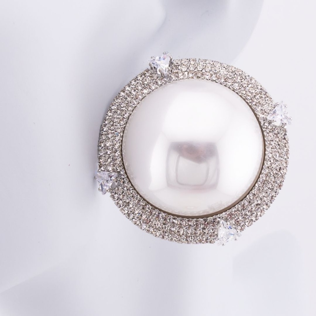 Aretes chunky con perla baño 18k plateado