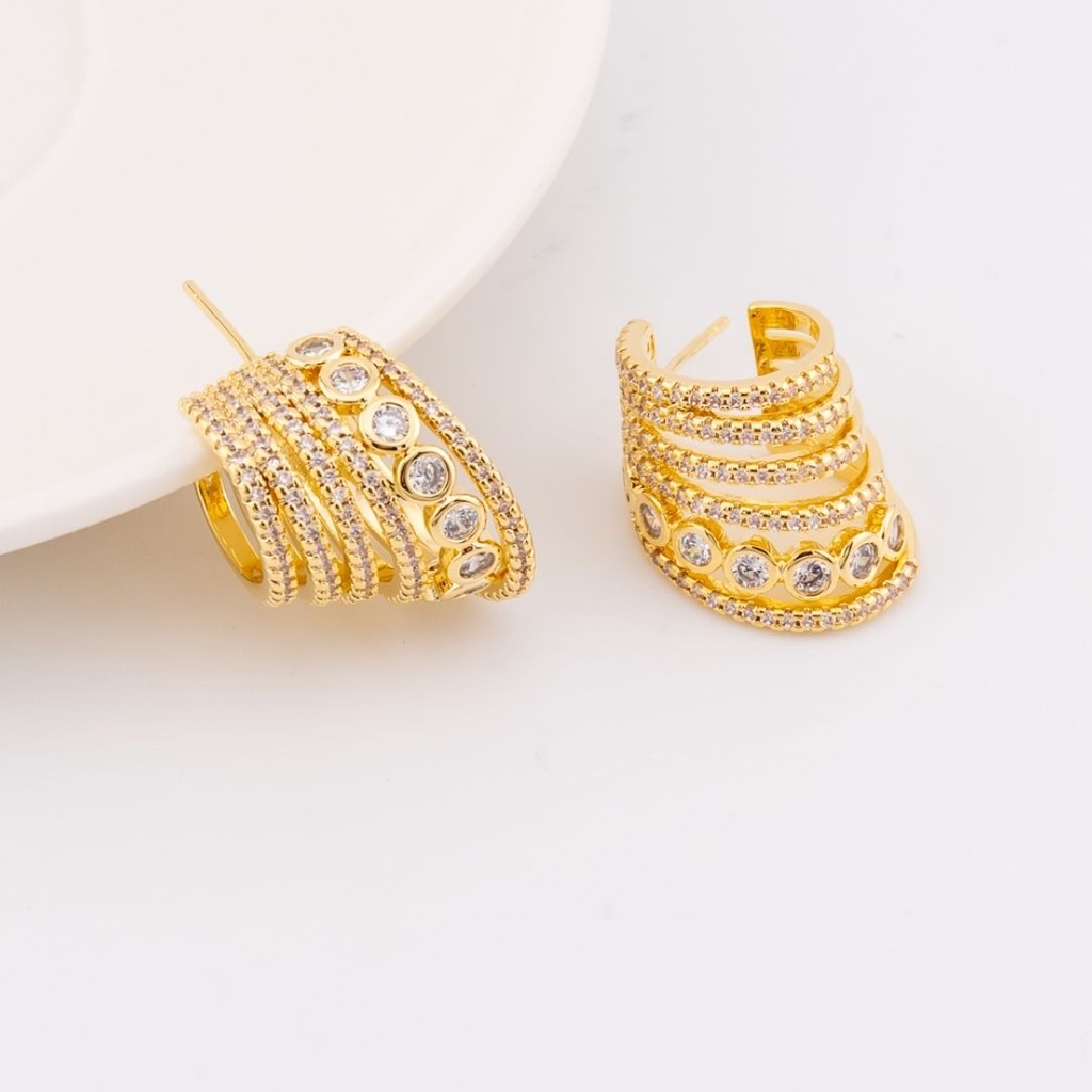 Aretes con zirconias baño 18k