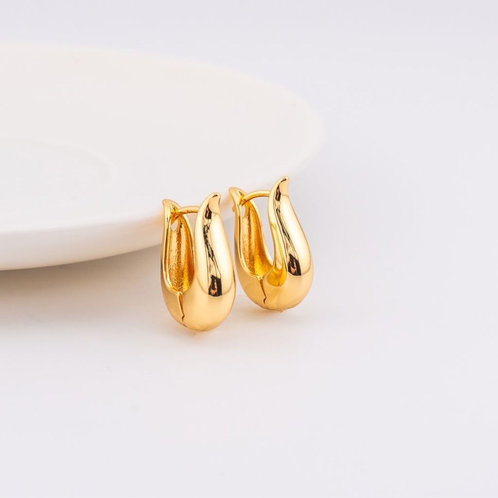 Aretes stud BAÑO 18K
