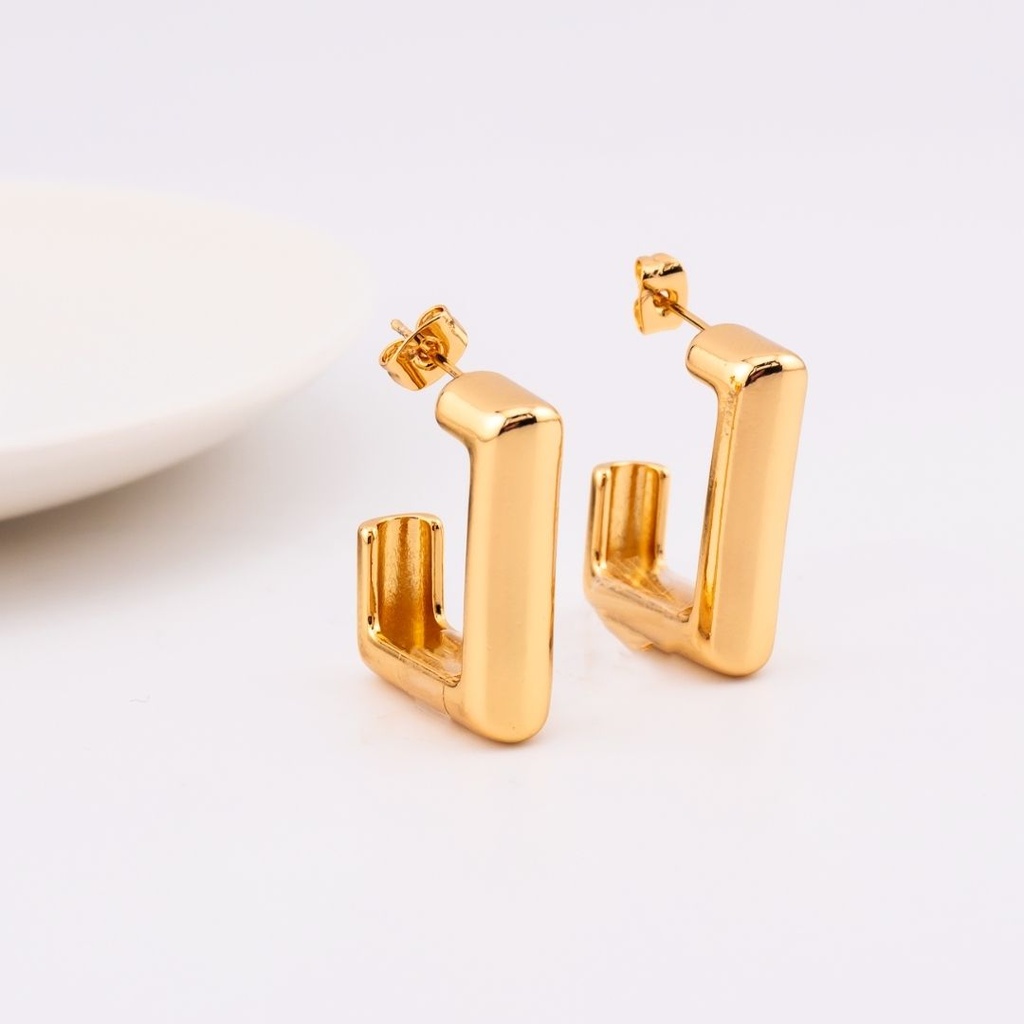 Aretes solidos tipo c BAÑO 18K
