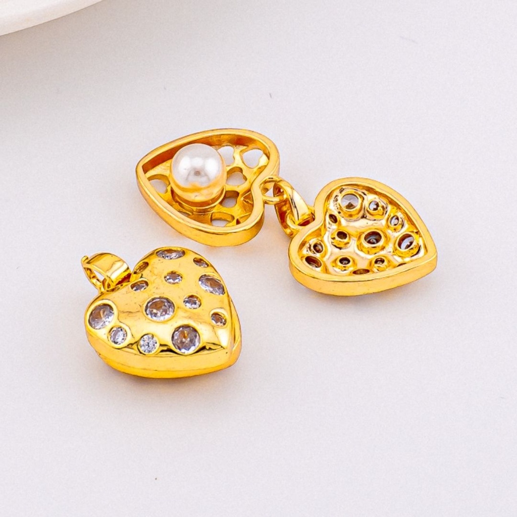 Dije corazon, perla, micropave  y baño 18k