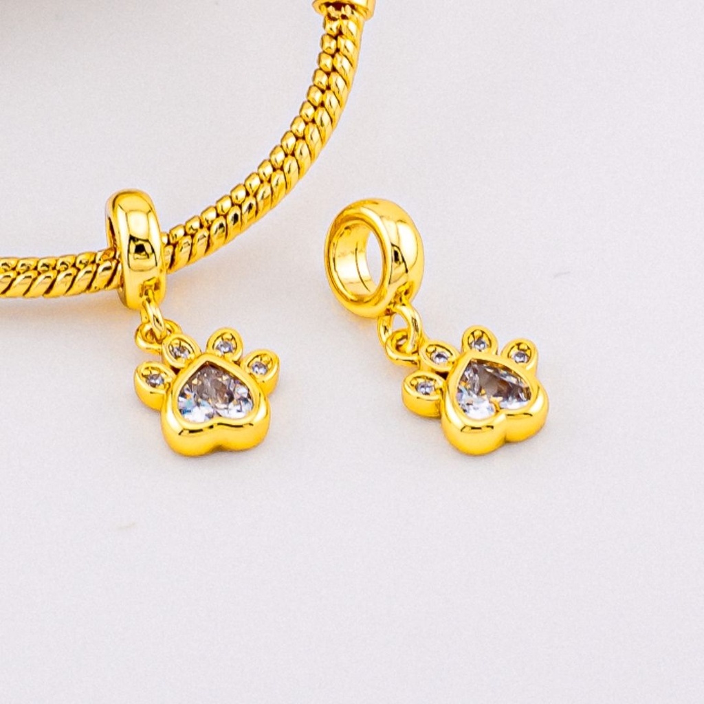 Charm estilo pandora huella con zirconias baño 18k