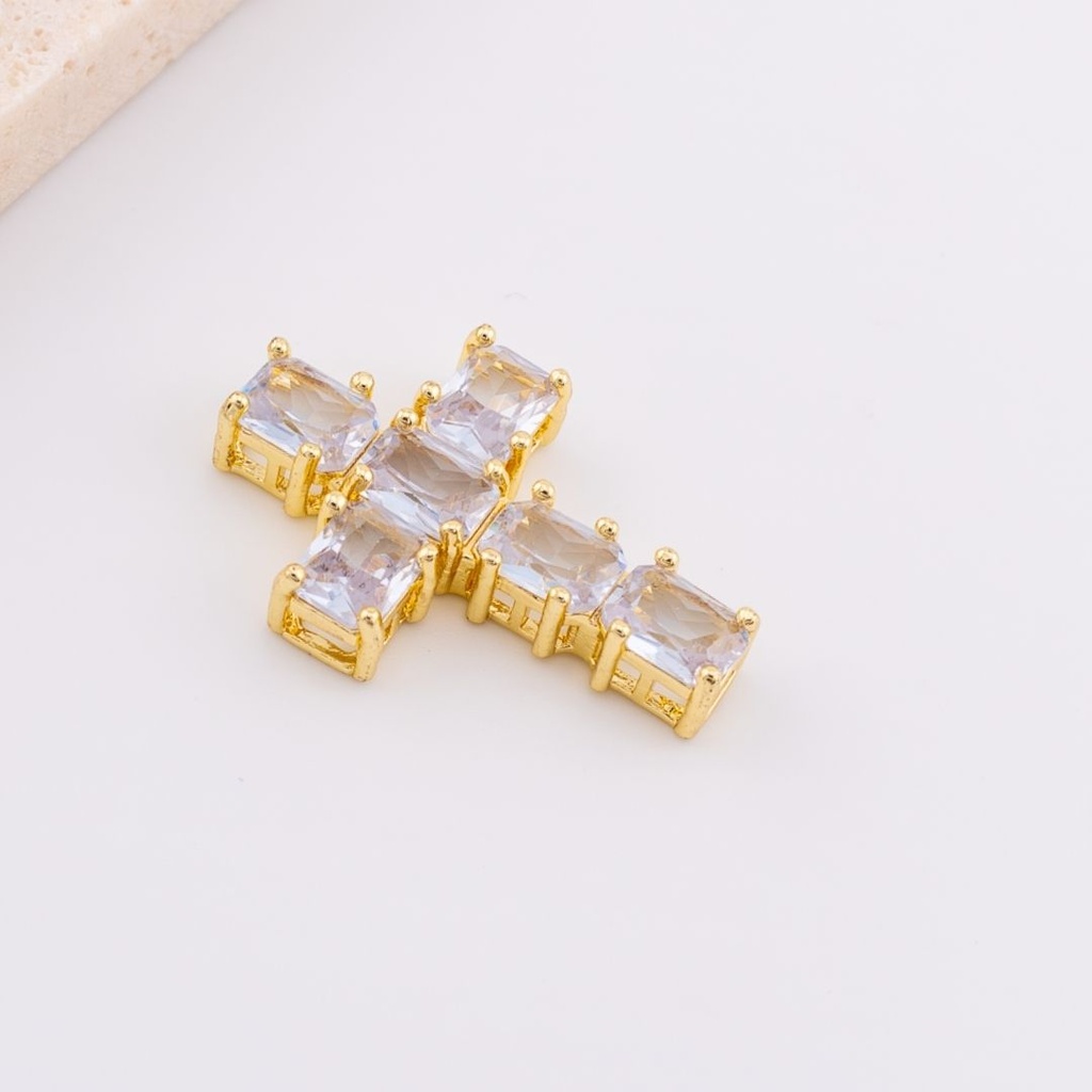 DIje  cruz grande con zirconia baño de 18k