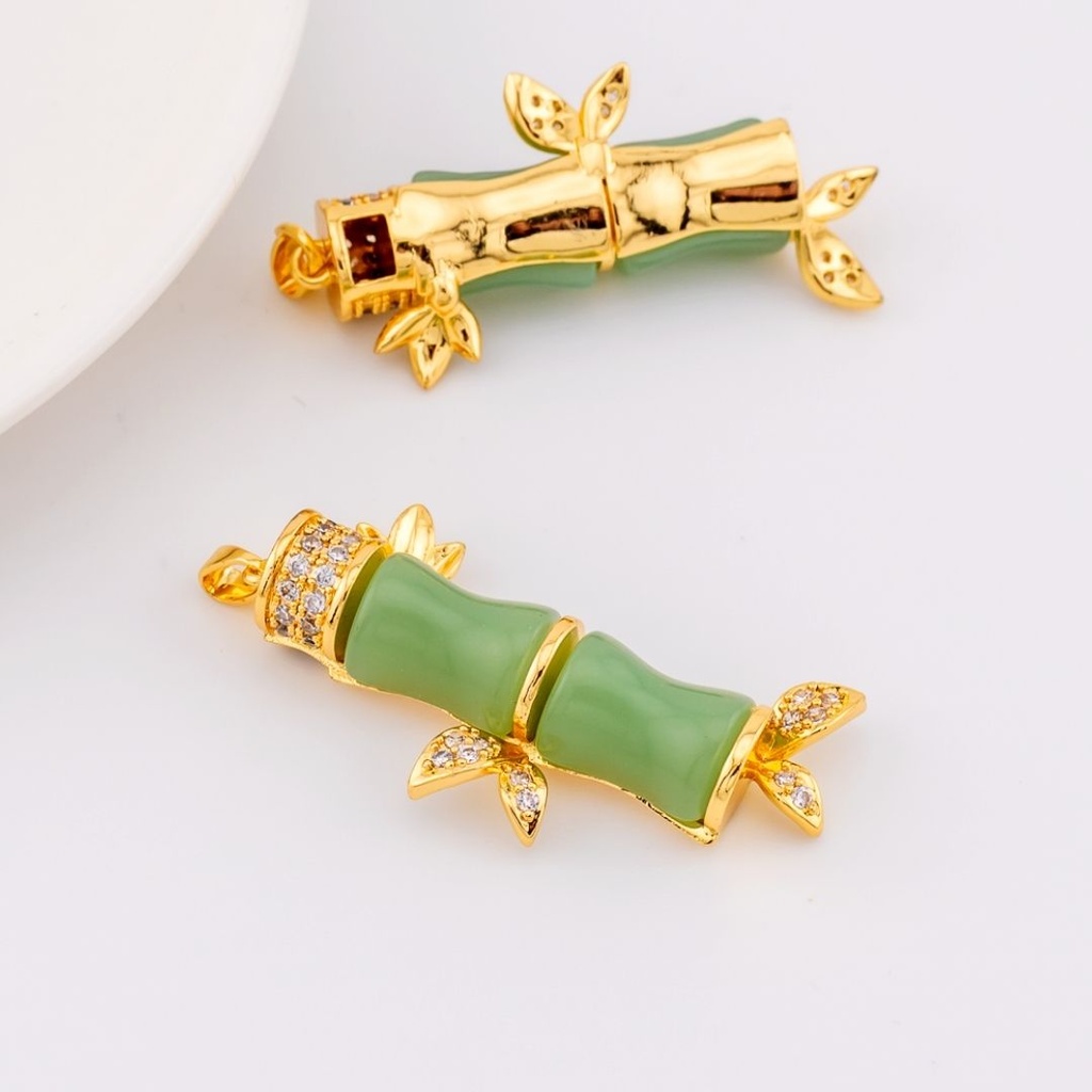 Dije  rama de arbol con piedra semipreciosa  baño de 18k con micropave