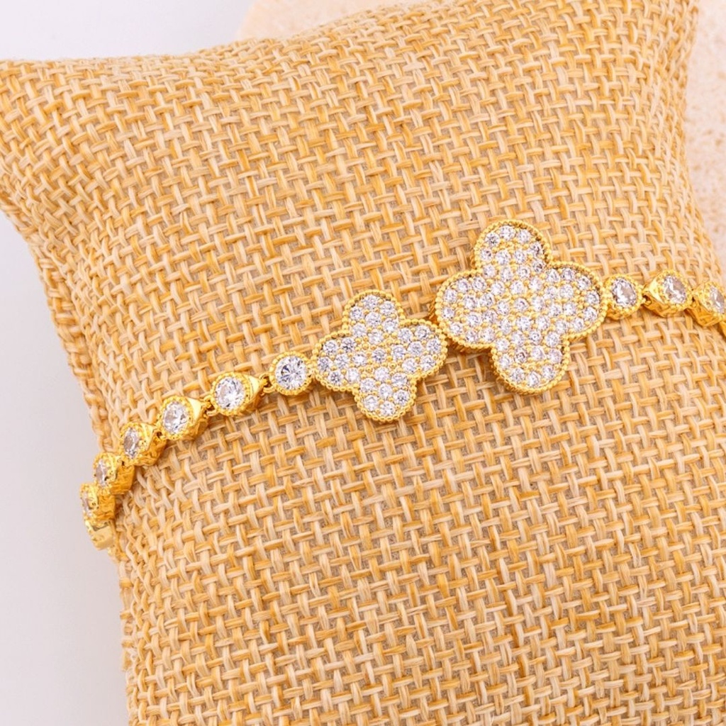 Pulsera trebol con zirconias baño 18k